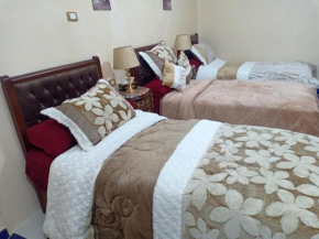 Amon pyramids inn